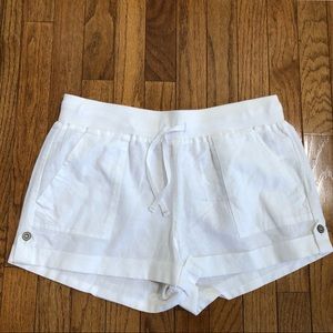 NWT Banana Republic white linen/cotton shorts